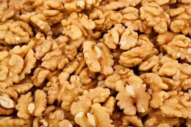 Walnut kernels for potency